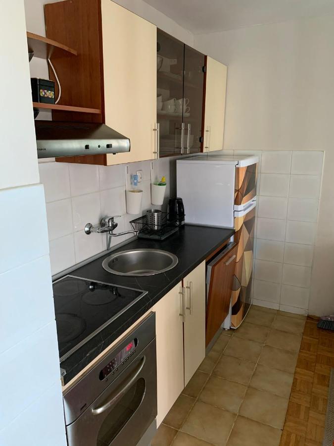 Apartments Anka I Kresimir ซรีมา ภายนอก รูปภาพ