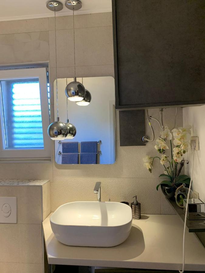 Apartments Anka I Kresimir ซรีมา ภายนอก รูปภาพ