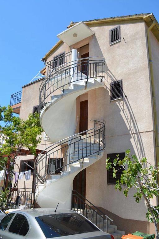 Apartments Anka I Kresimir ซรีมา ภายนอก รูปภาพ